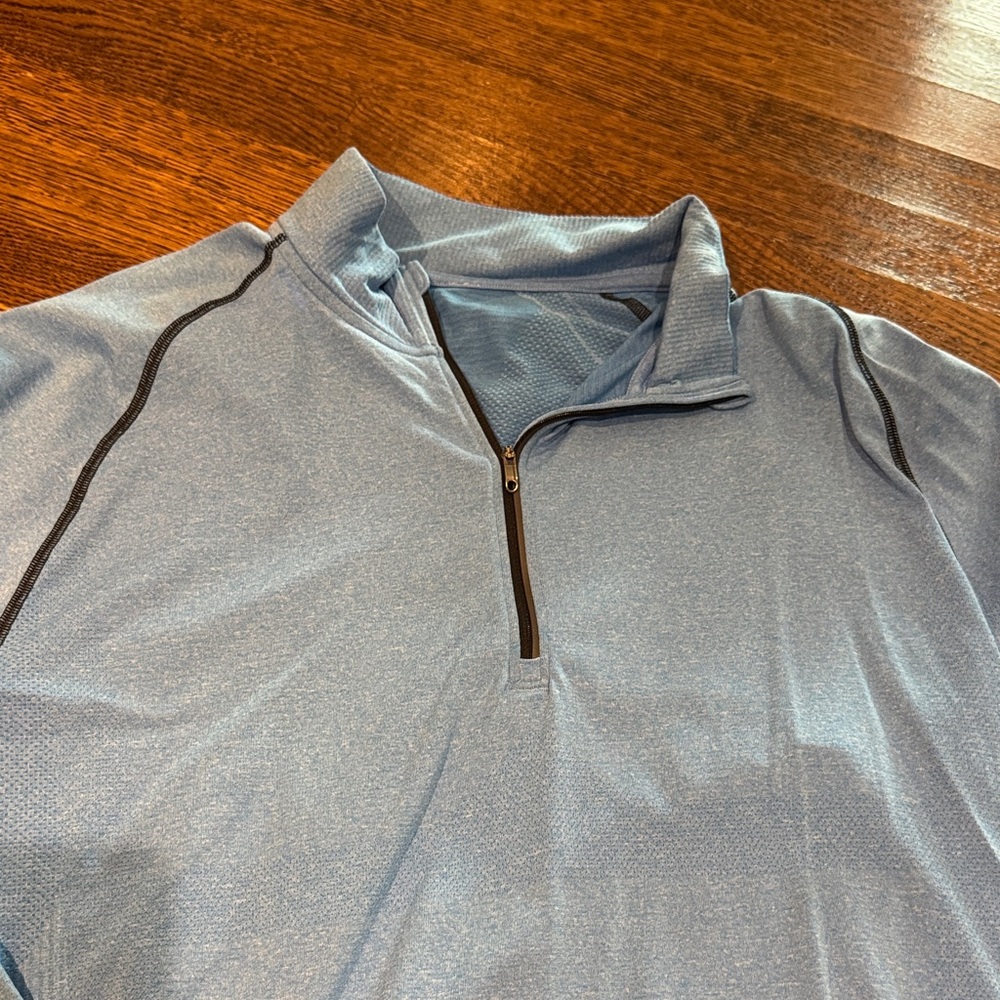 Metal vent tech quarter zip - Picture 2 of 5